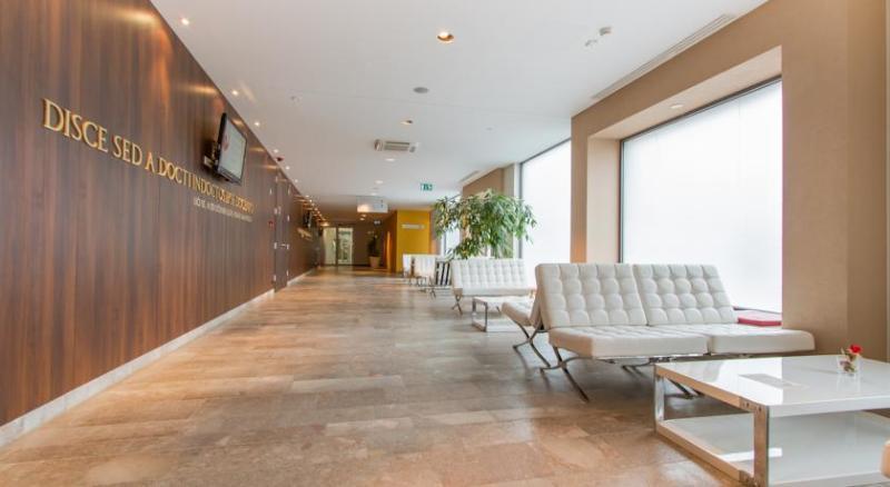 Rimske Terme - Hotel Zdraviliski Dvor リムスケ・トプリツェ エクステリア 写真