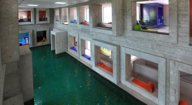 Rimske Terme - Hotel Zdraviliski Dvor リムスケ・トプリツェ エクステリア 写真