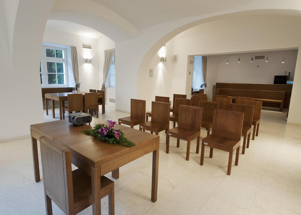 Rimske Terme - Hotel Zdraviliski Dvor リムスケ・トプリツェ エクステリア 写真