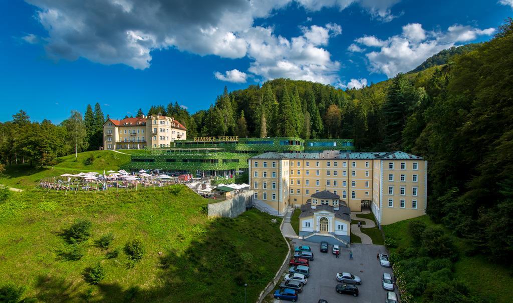 Rimske Terme - Hotel Zdraviliski Dvor リムスケ・トプリツェ エクステリア 写真