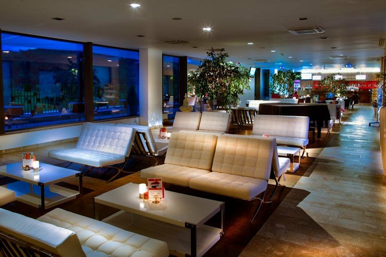 Rimske Terme - Hotel Zdraviliski Dvor リムスケ・トプリツェ エクステリア 写真