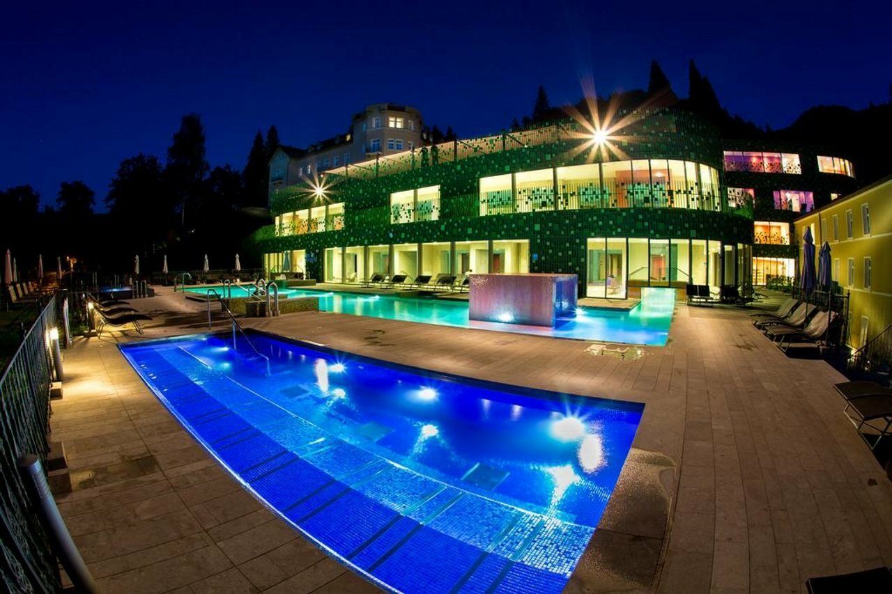 Rimske Terme - Hotel Zdraviliski Dvor リムスケ・トプリツェ エクステリア 写真